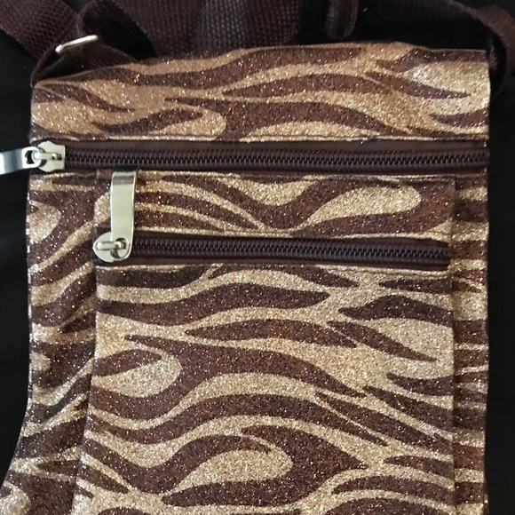 BRAND NEW ZEBRA GLITTER CROSSBODY - Picture 5 of 5